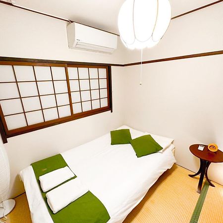 Funhouse-To North Umeda Guestresidence Osaka Bagian luar foto