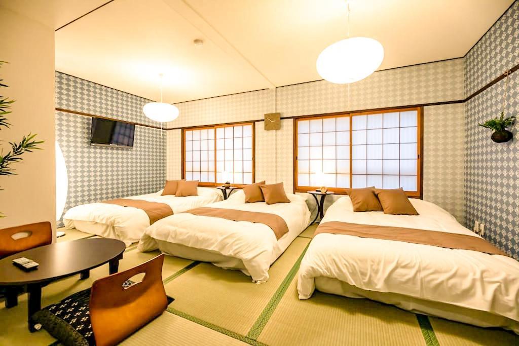 Funhouse-To North Umeda Guestresidence Osaka Bagian luar foto
